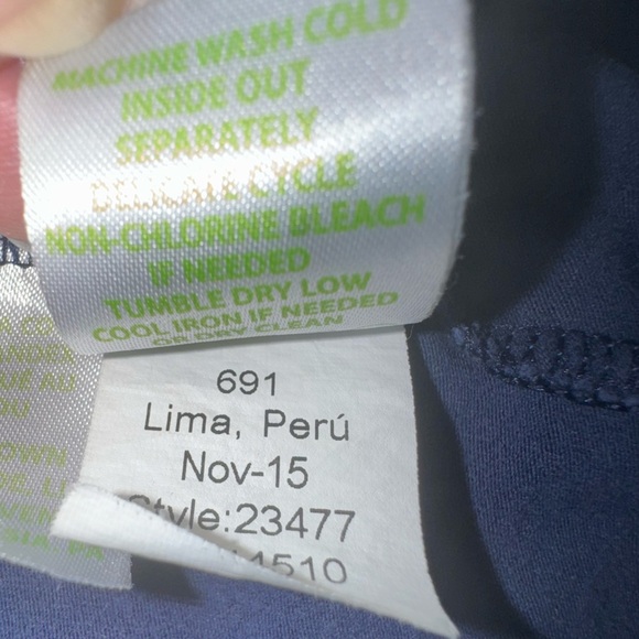 Lilly Pulitzer Navy V-Neck Women’s Top. Size XS. VGUC - Picture 5 of 10